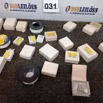 LOTE 031 - 01 LOTE COM DIVERSOS ANZÓIS E 03 ROLOS DE LINHA PARA OBRAS. (NO ESTADO) ATENÇÃO! FAZER A VISITAÇÃO ANTES DE ARREMATAR, NÃO SABEMOS SE FUNCIONA. LEILÃO NÃO TEM GARANTIA E NEM DEVOLUÇÃO, SUJEITO A POSSÍVEIS AVARIAS VISÍVEIS/OCULTAS E/OU AUSÊNCIA DE COMPONENTES.