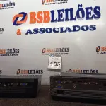 LOTE 105 - 02 PROJETORES MULTIMIDIA MARCAS BENQ E LG. (NO ESTADO) ATENÇÃO! FAZER A VISITAÇÃO ANTES DE ARREMATAR, NÃO SABEMOS SE FUNCIONA. LEILÃO NÃO TEM GARANTIA E NEM DEVOLUÇÃO, SUJEITO A POSSÍVEIS AVARIAS VISÍVEIS/OCULTAS E/OU AUSÊNCIA DE COMPONENTES.