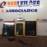 LOTE 040 - 03 TABLETS MARCA POSITIVO. (NO ESTADO) ATENÇÃO! FAZER A VISITAÇÃO ANTES DE ARREMATAR, NÃO SABEMOS SE FUNCIONA. LEILÃO NÃO TEM GARANTIA E NEM DEVOLUÇÃO, SUJEITO A POSSÍVEIS AVARIAS VISÍVEIS/OCULTAS E/OU AUSÊNCIA DE COMPONENTES.