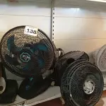 LOTE 138 - 01 LOTE C DIVERSOS VENTILADORES MARCAS E MODELOS DIVERSOS. (NO ESTADO) ATENÇÃO! FAZER A VISITAÇÃO ANTES DE ARREMATAR, NÃO SABEMOS SE FUNCIONA. LEILÃO NÃO TEM GARANTIA E NEM DEVOLUÇÃO, SUJEITO A POSSÍVEIS AVARIAS VISÍVEIS/OCULTAS E/OU AUSÊNCIA DE COMPONENTES.