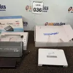 LOTE 036 - 01 CASE PARA HD E 01 ROTEADOR TP LINK. (NO ESTADO) ATENÇÃO! FAZER A VISITAÇÃO ANTES DE ARREMATAR, NÃO SABEMOS SE FUNCIONA. LEILÃO NÃO TEM GARANTIA E NEM DEVOLUÇÃO, SUJEITO A POSSÍVEIS AVARIAS VISÍVEIS/OCULTAS E/OU AUSÊNCIA DE COMPONENTES.