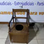 LOTE 034 - 01 VASO SANITÁRIO ANTIGO ORIGINAL USADO ATE ANOS 30. (NO ESTADO)