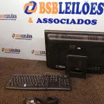 LOTE 088 - 01 PC ALL IN ONE MARCA HP COM TECLADO E MOUSE. (NO ESTADO) ATENÇÃO! FAZER A VISITAÇÃO ANTES DE ARREMATAR, NÃO SABEMOS SE FUNCIONA. LEILÃO NÃO TEM GARANTIA E NEM DEVOLUÇÃO, SUJEITO A POSSÍVEIS AVARIAS VISÍVEIS/OCULTAS E/OU AUSÊNCIA DE COMPONENTES.
