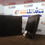 LOTE 002 - 01 NOTEBOOK MARCA LENOVO E 01 CPU HP. (NO ESTADO) ATENÇÃO! FAZER A VISITAÇÃO ANTES DE ARREMATAR, NÃO SABEMOS SE FUNCIONA. LEILÃO NÃO TEM GARANTIA E NEM DEVOLUÇÃO, SUJEITO A POSSÍVEIS AVARIAS VISÍVEIS/OCULTAS E/OU AUSÊNCIA DE COMPONENTES.