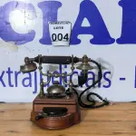 LOTE 004 - 01TELEFONE DE MESA DIAL COM 15. TELEFONE ORIGINAL ANO 1900 GRAB-A-PHONE, "PEGA UM FONE", MADEIRA E NIQUEL. (NO ESTADO)