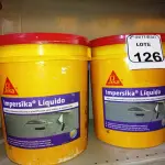 LOTE 126 - 02 BALDES DE IMPERSIKA LIQUIDO ADITIVO IMPERMEABILIZANTE E PLASTIFICANTE P REBOCO E ARGAMASSA DE 18L CADA. (NO ESTADO) ATENÇÃO! FAZER A VISITAÇÃO ANTES DE ARREMATAR, NÃO SABEMOS SE FUNCIONA. LEILÃO NÃO TEM GARANTIA E NEM DEVOLUÇÃO, SUJEITO A POSSÍVEIS AVARIAS VISÍVEIS/OCULTAS E/OU AUSÊNCIA DE COMPONENTES.