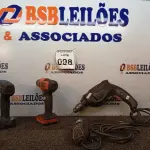 LOTE 098 - 01 FURADEIRA 02 PARAFUSADEIRAS E 01 DREMEL MARCAS E MODELOS DIVERSOS. (NO ESTADO) ATENÇÃO! FAZER A VISITAÇÃO ANTES DE ARREMATAR, NÃO SABEMOS SE FUNCIONA. LEILÃO NÃO TEM GARANTIA E NEM DEVOLUÇÃO, SUJEITO A POSSÍVEIS AVARIAS VISÍVEIS/OCULTAS E/OU AUSÊNCIA DE COMPONENTES.