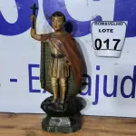 LOTE 017 - 01 IMAGEM SANTO SÉCULO XIX. (NO ESTADO)