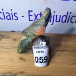 LOTE 059 - 01 PAPAGAIO EM PEDRA. (NO ESTADO)