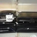 LOTE 108 - 10 MONITORES LCD MARCAS E MODELOS DIVERSOS. (NO ESTADO) ATENÇÃO! FAZER A VISITAÇÃO ANTES DE ARREMATAR, NÃO SABEMOS SE FUNCIONA. LEILÃO NÃO TEM GARANTIA E NEM DEVOLUÇÃO, SUJEITO A POSSÍVEIS AVARIAS VISÍVEIS/OCULTAS E/OU AUSÊNCIA DE COMPONENTES.