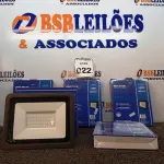 LOTE 022 - 05 REFLETORES LED AMBIENTE EXTERNO100W. (NO ESTADO) ATENÇÃO! FAZER A VISITAÇÃO ANTES DE ARREMATAR, NÃO SABEMOS SE FUNCIONA. LEILÃO NÃO TEM GARANTIA E NEM DEVOLUÇÃO, SUJEITO A POSSÍVEIS AVARIAS VISÍVEIS/OCULTAS E/OU AUSÊNCIA DE COMPONENTES.
