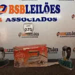 LOTE 070 - 03 FERROS DE PASSAR ROUPAS A GÁS. (NO ESTADO) ATENÇÃO! FAZER A VISITAÇÃO ANTES DE ARREMATAR, NÃO SABEMOS SE FUNCIONA. LEILÃO NÃO TEM GARANTIA E NEM DEVOLUÇÃO, SUJEITO A POSSÍVEIS AVARIAS VISÍVEIS/OCULTAS E/OU AUSÊNCIA DE COMPONENTES.