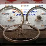 LOTE 130 - 03 AROS P BICICLETA SENDO 02 COM O PNEU. (NO ESTADO) ATENÇÃO! FAZER A VISITAÇÃO ANTES DE ARREMATAR, NÃO SABEMOS SE FUNCIONA. LEILÃO NÃO TEM GARANTIA E NEM DEVOLUÇÃO, SUJEITO A POSSÍVEIS AVARIAS VISÍVEIS/OCULTAS E/OU AUSÊNCIA DE COMPONENTES.