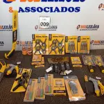 LOTE 009 - 01 LOTE COM DIVERSAS FERRAMENTAS. (NO ESTADO) ATENÇÃO! FAZER A VISITAÇÃO ANTES DE ARREMATAR, NÃO SABEMOS SE FUNCIONA. LEILÃO NÃO TEM GARANTIA E NEM DEVOLUÇÃO, SUJEITO A POSSÍVEIS AVARIAS VISÍVEIS/OCULTAS E/OU AUSÊNCIA DE COMPONENTES.