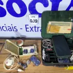 LOTE 089 - 01 KIT DETETIVE ANOS 60. (NO ESTADO)