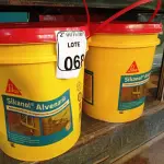 LOTE 068 - 02 BALDES DE SIKANOL ALVENARIA ADITIVO PLASTIFICANTE PARA ARGAMASSA DE ASSENTAMENTO E REBOCO, 18 LITROS CADA. (NO ESTADO) ATENÇÃO! FAZER A VISITAÇÃO ANTES DE ARREMATAR, NÃO SABEMOS SE FUNCIONA. LEILÃO NÃO TEM GARANTIA E NEM DEVOLUÇÃO, SUJEITO A POSSÍVEIS AVARIAS VISÍVEIS/OCULTAS E/OU AUSÊNCIA DE COMPONENTES.