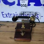 LOTE 005 - 01TELEFONE DE MESA DIAL 5. (NO ESTADO)