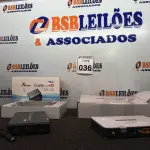 LOTE 036 - 01 CASE PARA HD E 01 ROTEADOR TP LINK. (NO ESTADO) ATENÇÃO! FAZER A VISITAÇÃO ANTES DE ARREMATAR, NÃO SABEMOS SE FUNCIONA. LEILÃO NÃO TEM GARANTIA E NEM DEVOLUÇÃO, SUJEITO A POSSÍVEIS AVARIAS VISÍVEIS/OCULTAS E/OU AUSÊNCIA DE COMPONENTES.