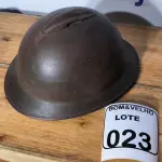 LOTE 023 - 01 CAPACETE REVOLUÇÃO DE 1932. (NO ESTADO)