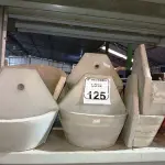 LOTE 125 - 07 SUPORTES EM CONCRETO PARA PLANTAS. (NO ESTADO) ATENÇÃO! FAZER A VISITAÇÃO ANTES DE ARREMATAR, NÃO SABEMOS SE FUNCIONA. LEILÃO NÃO TEM GARANTIA E NEM DEVOLUÇÃO, SUJEITO A POSSÍVEIS AVARIAS VISÍVEIS/OCULTAS E/OU AUSÊNCIA DE COMPONENTES.