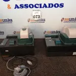 LOTE 073 - 02 RELÓGIOS DE PONTO MARCA CONDINREP. (NO ESTADO) ATENÇÃO! FAZER A VISITAÇÃO ANTES DE ARREMATAR, NÃO SABEMOS SE FUNCIONA. LEILÃO NÃO TEM GARANTIA E NEM DEVOLUÇÃO, SUJEITO A POSSÍVEIS AVARIAS VISÍVEIS/OCULTAS E/OU AUSÊNCIA DE COMPONENTES.