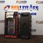 LOTE 010 - 01 SOM BLUETOOTH PORTÁTIL GRASEP MODELO D-8108 (NOVO). (NO ESTADO) ATENÇÃO! FAZER A VISITAÇÃO ANTES DE ARREMATAR, NÃO SABEMOS SE FUNCIONA. LEILÃO NÃO TEM GARANTIA E NEM DEVOLUÇÃO, SUJEITO A POSSÍVEIS AVARIAS VISÍVEIS/OCULTAS E/OU AUSÊNCIA DE COMPONENTES.