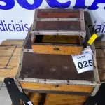 LOTE 025 - 01 REGISTRADORA MADEIRA. (NO ESTADO)