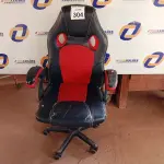 LOTE 304 - 01 CADEIRA GAMER. (NO ESTADO) ATENÇÃO! FAZER A VISITAÇÃO ANTES DE ARREMATAR, NÃO SABEMOS SE FUNCIONA. LEILÃO NÃO TEM GARANTIA E NEM DEVOLUÇÃO, SUJEITO A POSSÍVEIS AVARIAS VISÍVEIS/OCULTAS E/OU AUSÊNCIA DE COMPONENTES.