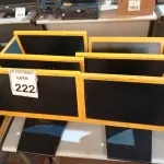 LOTE 222 - 08 MONITORES LCD MARCA CCE PARA RETIRADA DE PEÇAS. (NO ESTADO) ATENÇÃO! FAZER A VISITAÇÃO ANTES DE ARREMATAR, NÃO SABEMOS SE FUNCIONA. LEILÃO NÃO TEM GARANTIA E NEM DEVOLUÇÃO, SUJEITO A POSSÍVEIS AVARIAS VISÍVEIS/OCULTAS E/OU AUSÊNCIA DE COMPONENTES.