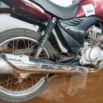 LOTE 004 - 01 MOTO HONDA/CG150 FAN ESI; COR VINHO; ANO 2011. (NO ESTADO) (TODOS DOCUMENTOS 2024 PAGOS)