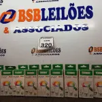 LOTE 320 - 09 LÂMPADAS MARCA TASCHIBRA. (NO ESTADO) ATENÇÃO! FAZER A VISITAÇÃO ANTES DE ARREMATAR, NÃO SABEMOS SE FUNCIONA. LEILÃO NÃO TEM GARANTIA E NEM DEVOLUÇÃO, SUJEITO A POSSÍVEIS AVARIAS VISÍVEIS/OCULTAS E/OU AUSÊNCIA DE COMPONENTES.