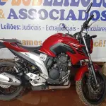 LOTE 007 - 01 MOTO YAMAHA/FZ25 FAZER; COR VERMELHA; ANO 2023. (NO ESTADO) (TODOS DOCUMENTOS 2024 PAGOS)
