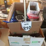 LOTE 210 - 01 LOTE COM DIVERSOS ISOLADORES ROLDANAS E MATERIAIS DIVERSOS. (NO ESTADO) ATENÇÃO! FAZER A VISITAÇÃO ANTES DE ARREMATAR, NÃO SABEMOS SE FUNCIONA. LEILÃO NÃO TEM GARANTIA E NEM DEVOLUÇÃO, SUJEITO A POSSÍVEIS AVARIAS VISÍVEIS/OCULTAS E/OU AUSÊNCIA DE COMPONENTES.