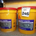 LOTE 246 - 02 BALDES DE IMPERSIKA LIQUIDO ADITIVO IMPERMEABILIZANTE E PLASTIFICANTE P REBOCO E ARGAMASSA DE 18L CADA. (NO ESTADO) ATENÇÃO! FAZER A VISITAÇÃO ANTES DE ARREMATAR, NÃO SABEMOS SE FUNCIONA. LEILÃO NÃO TEM GARANTIA E NEM DEVOLUÇÃO, SUJEITO A POSSÍVEIS AVARIAS VISÍVEIS/OCULTAS E/OU AUSÊNCIA DE COMPONENTES.