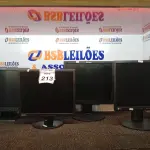 LOTE 213 - 04 MONITORES LCD MARCAS E MODELOS DIVERSOS. (NO ESTADO) ATENÇÃO! FAZER A VISITAÇÃO ANTES DE ARREMATAR, NÃO SABEMOS SE FUNCIONA. LEILÃO NÃO TEM GARANTIA E NEM DEVOLUÇÃO, SUJEITO A POSSÍVEIS AVARIAS VISÍVEIS/OCULTAS E/OU AUSÊNCIA DE COMPONENTES.