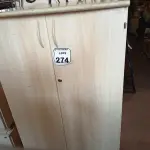 LOTE 274 - 01 ARMÁRIO PARA ESCRITÓRIO DE 02 PORTAS. (NO ESTADO) ATENÇÃO! FAZER A VISITAÇÃO ANTES DE ARREMATAR, NÃO SABEMOS SE FUNCIONA. LEILÃO NÃO TEM GARANTIA E NEM DEVOLUÇÃO, SUJEITO A POSSÍVEIS AVARIAS VISÍVEIS/OCULTAS E/OU AUSÊNCIA DE COMPONENTES.