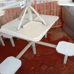 LOTE 460 - 02 MESAS P/REFEITÓRIO NA COR BRANCO, TAMPO EM MADEIRA COM 04 ASSENTOS CADA. (NO ESTADO) ATENÇÃO! FAZER A VISITAÇÃO ANTES DE ARREMATAR, NÃO SABEMOS SE FUNCIONA. LEILÃO NÃO TEM GARANTIA E NEM DEVOLUÇÃO, SUJEITO A POSSÍVEIS AVARIAS VISÍVEIS/OCULTAS E/OU AUSÊNCIA DE COMPONENTES.