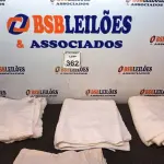 LOTE 362 - 01 LOTE C/TOALHAS DIVERSAS E 02 COBERTORES INFANTIS. (NO ESTADO) ATENÇÃO! FAZER A VISITAÇÃO ANTES DE ARREMATAR, NÃO SABEMOS SE FUNCIONA. LEILÃO NÃO TEM GARANTIA E NEM DEVOLUÇÃO, SUJEITO A POSSÍVEIS AVARIAS VISÍVEIS/OCULTAS E/OU AUSÊNCIA DE COMPONENTES.
