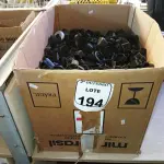 LOTE 194 - 01 LOTE COM GRANDE QUANTIDADE DE ACABAMENTOS DIVERSOS P MOVEIS. (NO ESTADO) ATENÇÃO! FAZER A VISITAÇÃO ANTES DE ARREMATAR, NÃO SABEMOS SE FUNCIONA. LEILÃO NÃO TEM GARANTIA E NEM DEVOLUÇÃO, SUJEITO A POSSÍVEIS AVARIAS VISÍVEIS/OCULTAS E/OU AUSÊNCIA DE COMPONENTES.