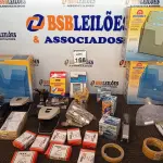 LOTE 168 - 01 LOTE COM DIVERSOS MATERIAIS PARA ESCRITÓRIO E 03 ORGANIZADORES DE PAPEL. (NO ESTADO) ATENÇÃO! FAZER A VISITAÇÃO ANTES DE ARREMATAR, NÃO SABEMOS SE FUNCIONA. LEILÃO NÃO TEM GARANTIA E NEM DEVOLUÇÃO, SUJEITO A POSSÍVEIS AVARIAS VISÍVEIS/OCULTAS E/OU AUSÊNCIA DE COMPONENTES.