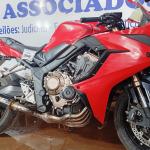 LOTE 008 - 01 MOTO HONDA/CBR 650R; COR VERMELHA; ANO 2022. (NO ESTADO) (TODOS DOCUMENTOS 2024 PAGOS)