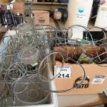 LOTE 214 - 1 LOTE COM DIVERSOS SUPORTES DE COZINHA EM METAL. (NO ESTADO) ATENÇÃO! FAZER A VISITAÇÃO ANTES DE ARREMATAR, NÃO SABEMOS SE FUNCIONA. LEILÃO NÃO TEM GARANTIA E NEM DEVOLUÇÃO, SUJEITO A POSSÍVEIS AVARIAS VISÍVEIS/OCULTAS E/OU AUSÊNCIA DE COMPONENTES.