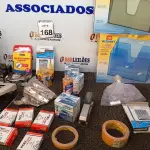 LOTE 168 - 01 LOTE COM DIVERSOS MATERIAIS PARA ESCRITÓRIO E 03 ORGANIZADORES DE PAPEL. (NO ESTADO) ATENÇÃO! FAZER A VISITAÇÃO ANTES DE ARREMATAR, NÃO SABEMOS SE FUNCIONA. LEILÃO NÃO TEM GARANTIA E NEM DEVOLUÇÃO, SUJEITO A POSSÍVEIS AVARIAS VISÍVEIS/OCULTAS E/OU AUSÊNCIA DE COMPONENTES.