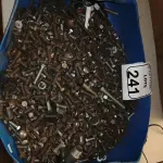LOTE 241 - 01 LOTE COM DIVERSOS PARAFUSOS, PORCAS E MATERIAIS DIVERSOS. (NO ESTADO) ATENÇÃO! FAZER A VISITAÇÃO ANTES DE ARREMATAR, NÃO SABEMOS SE FUNCIONA. LEILÃO NÃO TEM GARANTIA E NEM DEVOLUÇÃO, SUJEITO A POSSÍVEIS AVARIAS VISÍVEIS/OCULTAS E/OU AUSÊNCIA DE COMPONENTES.