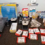 LOTE 168 - 01 LOTE COM DIVERSOS MATERIAIS PARA ESCRITÓRIO E 03 ORGANIZADORES DE PAPEL. (NO ESTADO) ATENÇÃO! FAZER A VISITAÇÃO ANTES DE ARREMATAR, NÃO SABEMOS SE FUNCIONA. LEILÃO NÃO TEM GARANTIA E NEM DEVOLUÇÃO, SUJEITO A POSSÍVEIS AVARIAS VISÍVEIS/OCULTAS E/OU AUSÊNCIA DE COMPONENTES.
