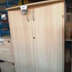 LOTE 294 - 01 ARMÁRIO PARA ESCRITÓRIO DE 02 PORTAS. (NO ESTADO) ATENÇÃO! FAZER A VISITAÇÃO ANTES DE ARREMATAR, NÃO SABEMOS SE FUNCIONA. LEILÃO NÃO TEM GARANTIA E NEM DEVOLUÇÃO, SUJEITO A POSSÍVEIS AVARIAS VISÍVEIS/OCULTAS E/OU AUSÊNCIA DE COMPONENTES.