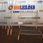 LOTE 175 - 02 GRELHAS E 06 ESPETOS. (NO ESTADO) ATENÇÃO! FAZER A VISITAÇÃO ANTES DE ARREMATAR, NÃO SABEMOS SE FUNCIONA. LEILÃO NÃO TEM GARANTIA E NEM DEVOLUÇÃO, SUJEITO A POSSÍVEIS AVARIAS VISÍVEIS/OCULTAS E/OU AUSÊNCIA DE COMPONENTES.