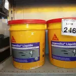 LOTE 246 - 02 BALDES DE IMPERSIKA LIQUIDO ADITIVO IMPERMEABILIZANTE E PLASTIFICANTE P REBOCO E ARGAMASSA DE 18L CADA. (NO ESTADO) ATENÇÃO! FAZER A VISITAÇÃO ANTES DE ARREMATAR, NÃO SABEMOS SE FUNCIONA. LEILÃO NÃO TEM GARANTIA E NEM DEVOLUÇÃO, SUJEITO A POSSÍVEIS AVARIAS VISÍVEIS/OCULTAS E/OU AUSÊNCIA DE COMPONENTES.