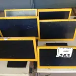 LOTE 253 - 06 MONITORES LCD MARCA CCE PARA RETIRADA DE PEÇAS. (NO ESTADO) ATENÇÃO! FAZER A VISITAÇÃO ANTES DE ARREMATAR, NÃO SABEMOS SE FUNCIONA. LEILÃO NÃO TEM GARANTIA E NEM DEVOLUÇÃO, SUJEITO A POSSÍVEIS AVARIAS VISÍVEIS/OCULTAS E/OU AUSÊNCIA DE COMPONENTES.