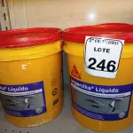 LOTE 246 - 02 BALDES DE IMPERSIKA LIQUIDO ADITIVO IMPERMEABILIZANTE E PLASTIFICANTE P REBOCO E ARGAMASSA DE 18L CADA. (NO ESTADO) ATENÇÃO! FAZER A VISITAÇÃO ANTES DE ARREMATAR, NÃO SABEMOS SE FUNCIONA. LEILÃO NÃO TEM GARANTIA E NEM DEVOLUÇÃO, SUJEITO A POSSÍVEIS AVARIAS VISÍVEIS/OCULTAS E/OU AUSÊNCIA DE COMPONENTES.
